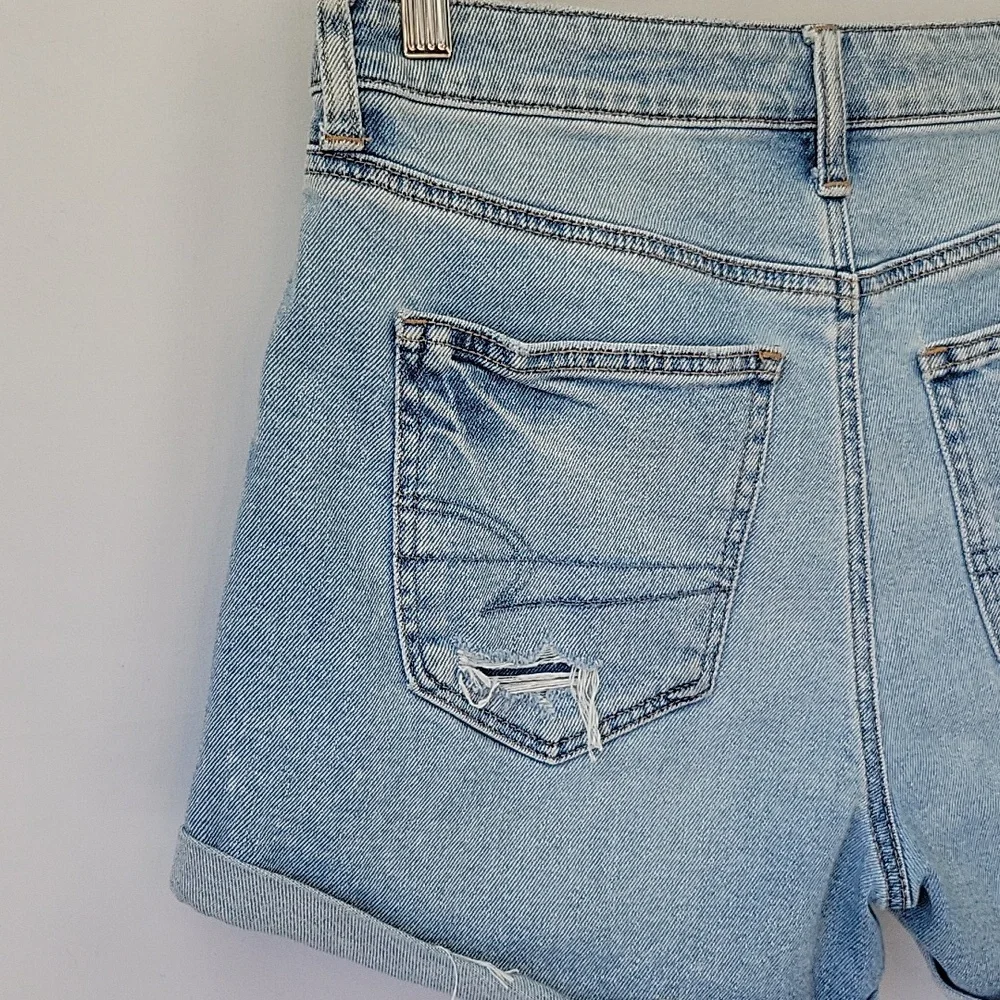 American Eagle Outfitters mom shorts